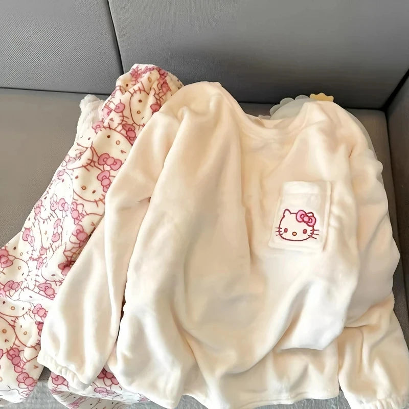 Pijama Feminino Hello Kitty – Conforto e Aconchego