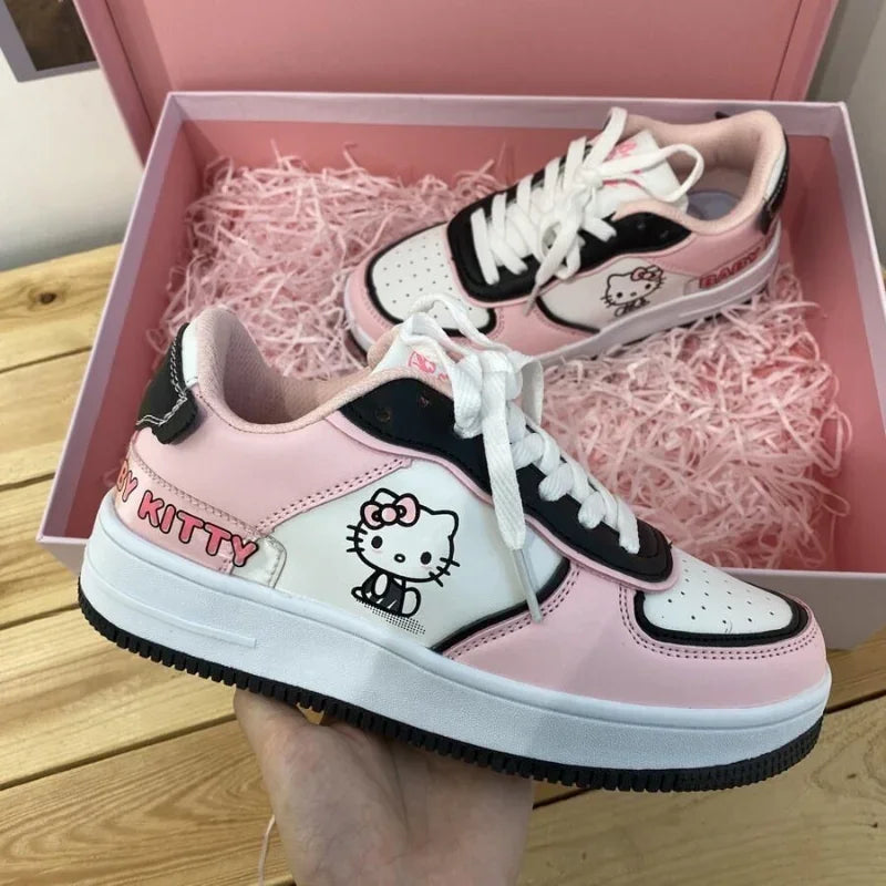 Tênis Feminino Hello Kitty – Charme e Conforto