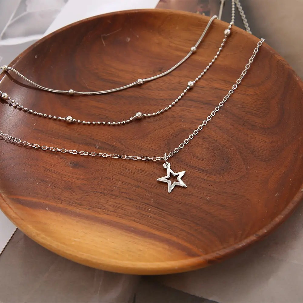 Colar Feminino Estilo Europeu e Americano – Multicamadas com Estrela e Lua
