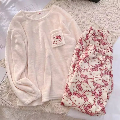 Pijama Feminino Hello Kitty – Conforto e Aconchego
