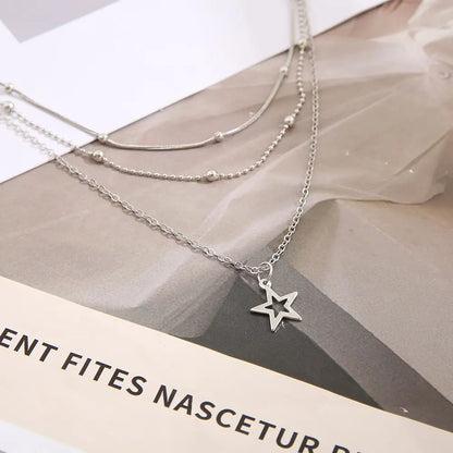 Colar Feminino Estilo Europeu e Americano – Multicamadas com Estrela e Lua