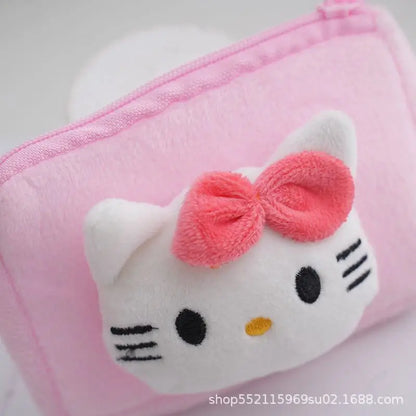 Bolsa de Moedas Hello Kitty – Pelúcia Rosa com Chaveiro