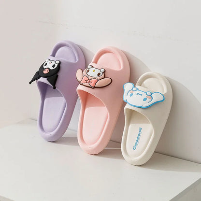 Slippers – Kuromi, My Melody e Pochacco