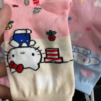 Meia Longa Hello Kitty – Estilo e Conforto