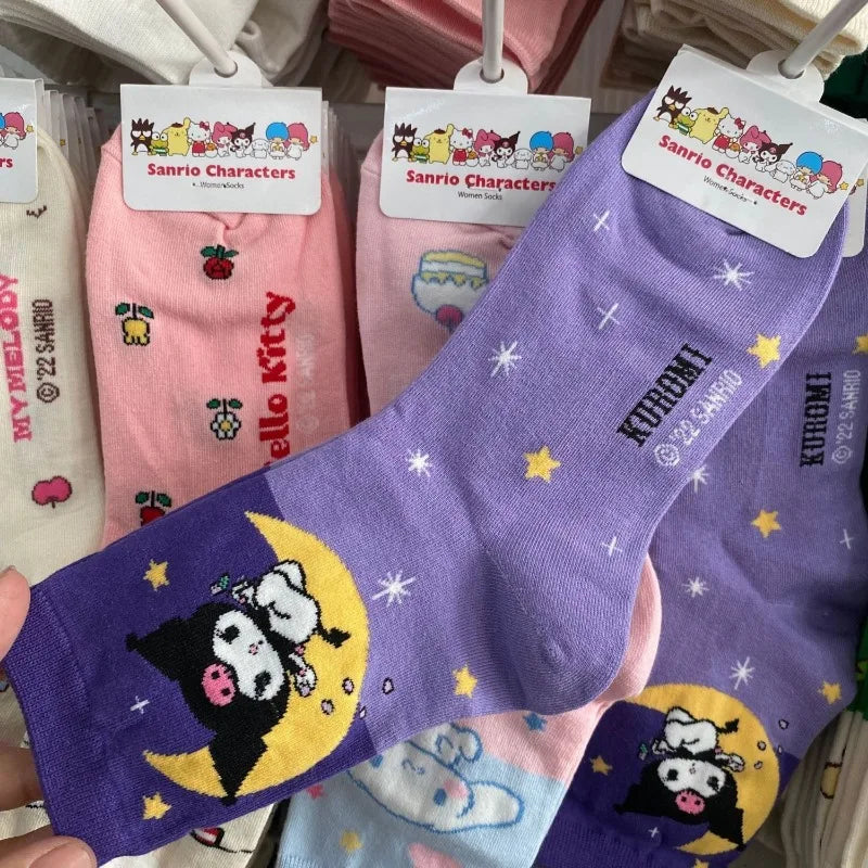 Meia Longa Hello Kitty – Estilo e Conforto