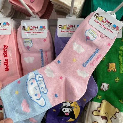 Meia Longa Hello Kitty – Estilo e Conforto