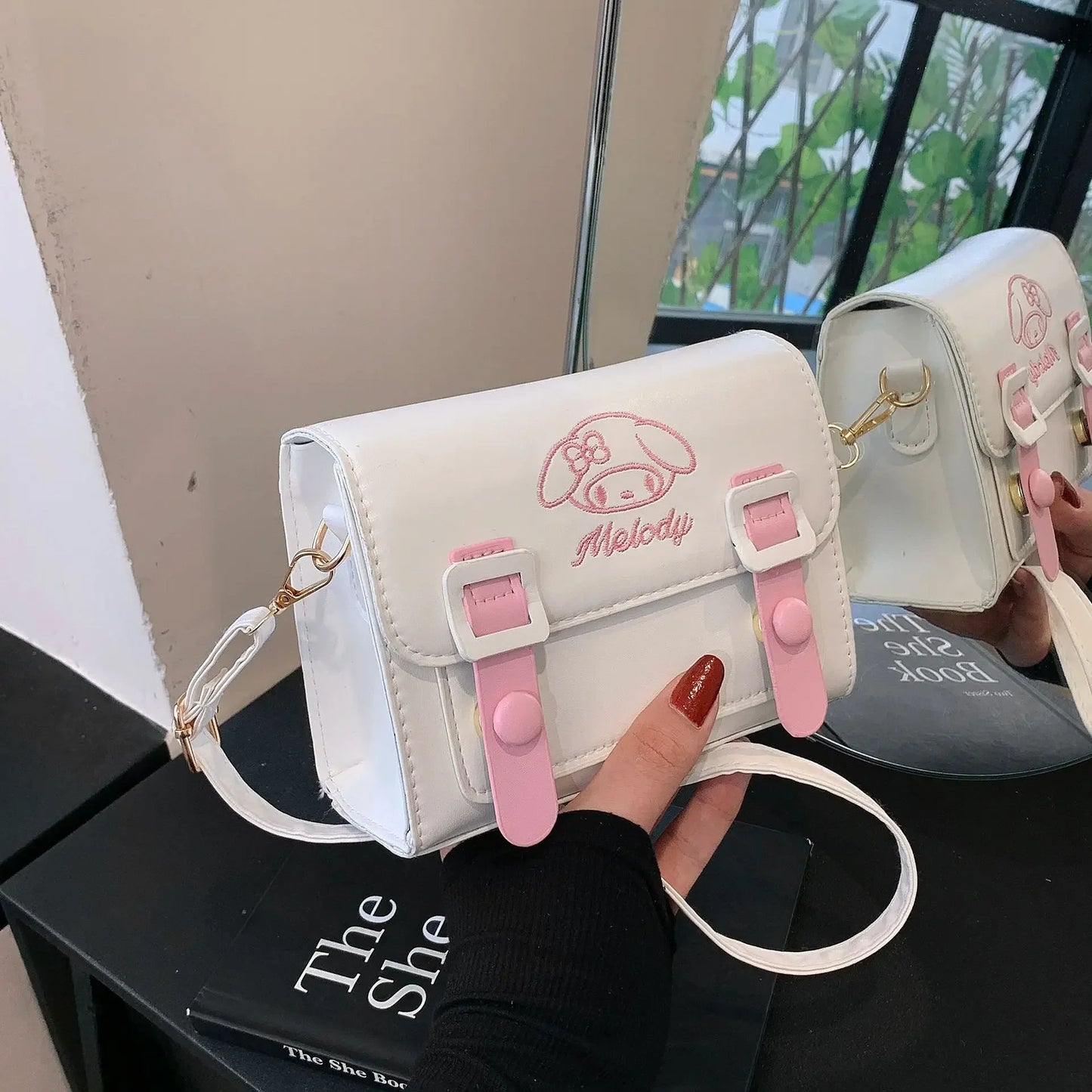 Bolsa Crossbody Kuromi – Pequena e Estilosa